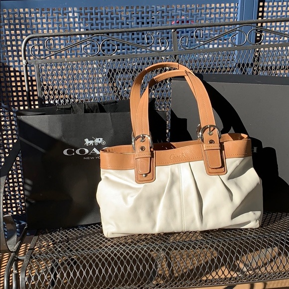 Coach Handbags - Coach shoulder bag or tote